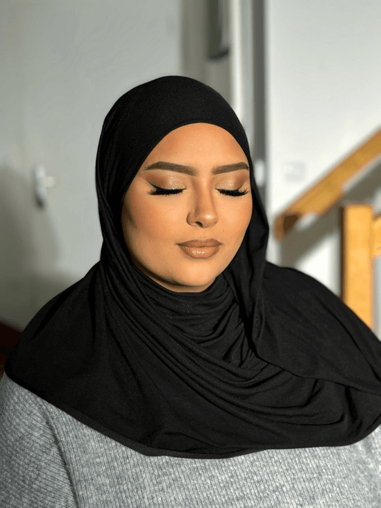 Sophisticated Marrakech bridal soft glam look